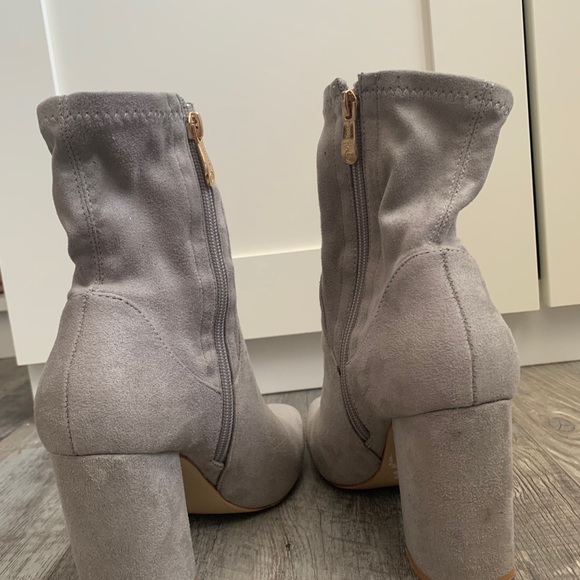 Faux Suede Gray Booties 🤍 - Picture 3 of 4